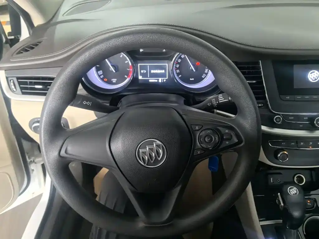 Buick Verano — миниатюра 11