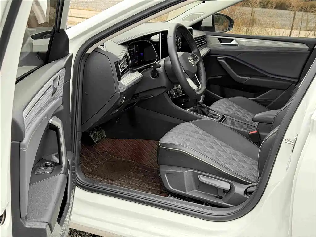 Volkswagen Sagitar — миниатюра 7
