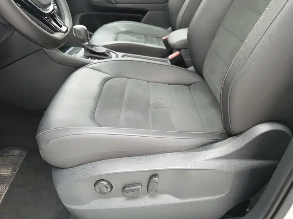 Volkswagen Golf Sportsvan — миниатюра 20