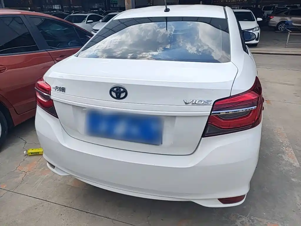 Toyota Vios — миниатюра 6