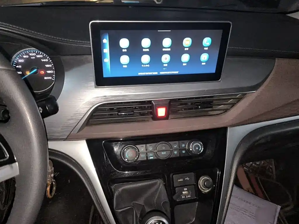 JAC Refine Refine M3 — миниатюра 6