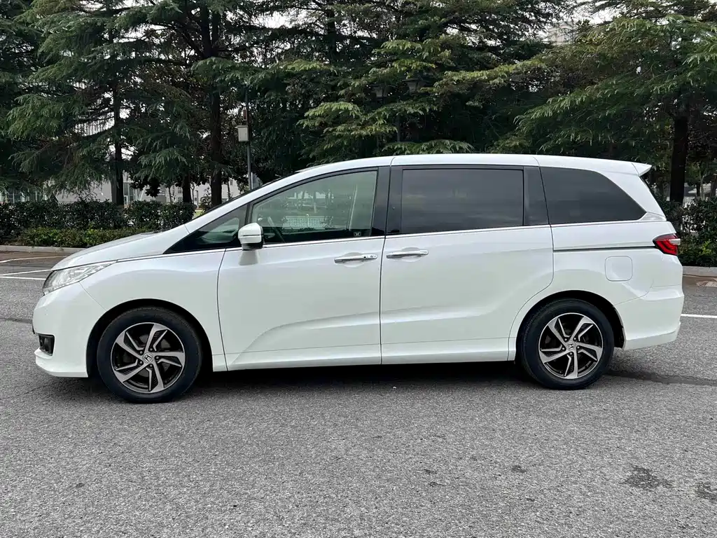 Honda Odyssey — миниатюра 8