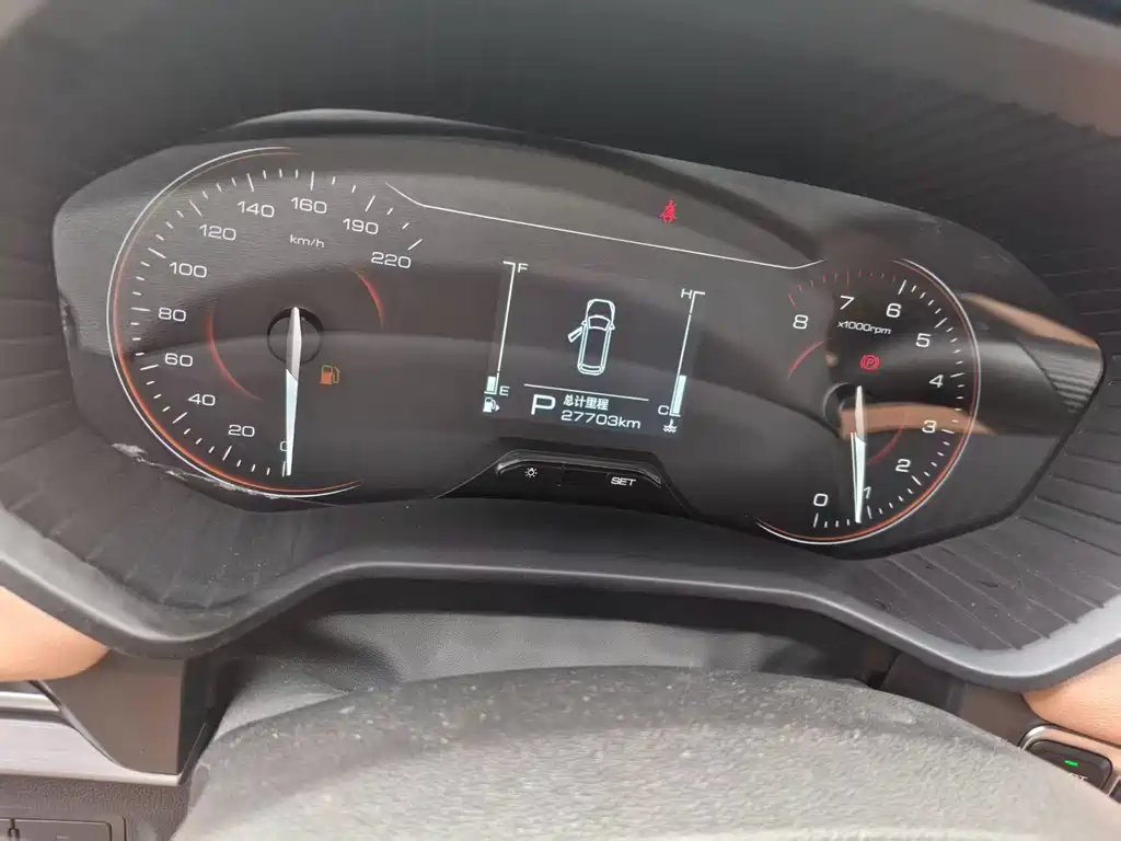 Wuling Jiachen — миниатюра 6