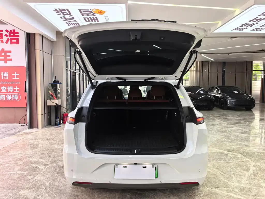 Li Auto Li L6 — миниатюра 7