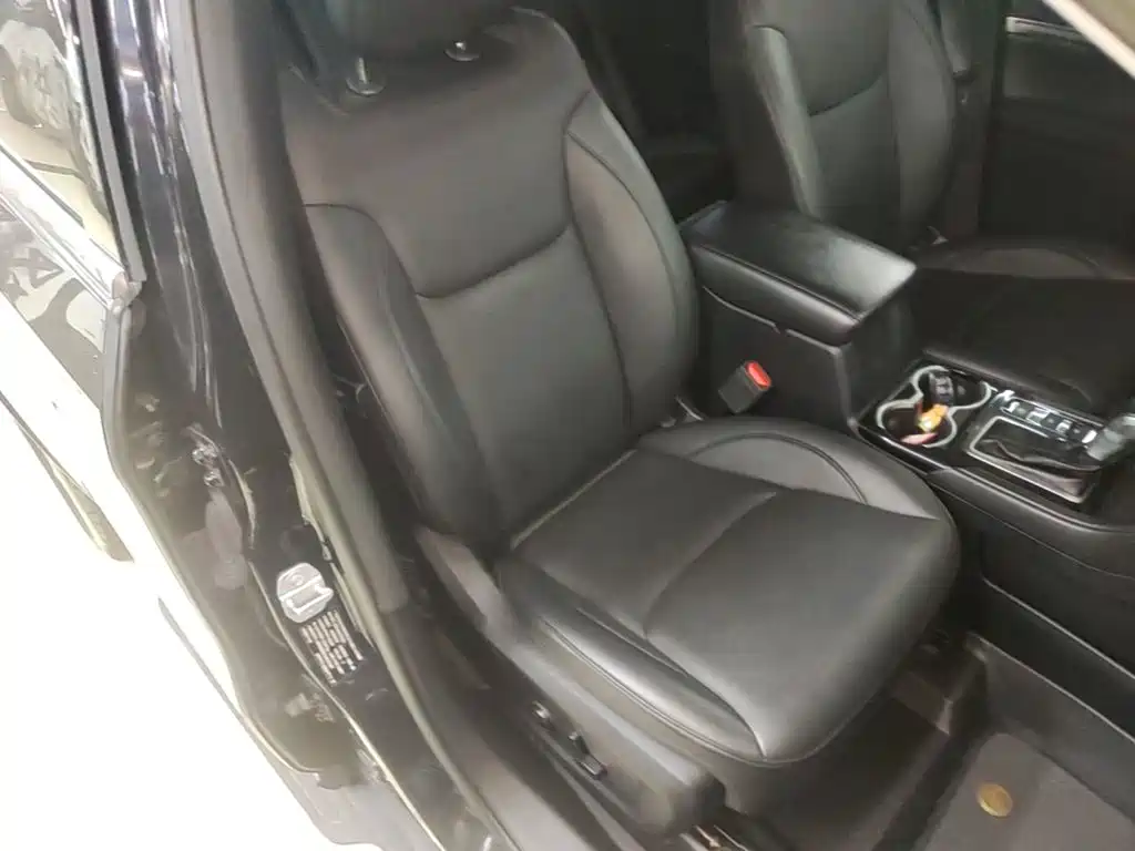 Jeep Grand Commander — миниатюра 25