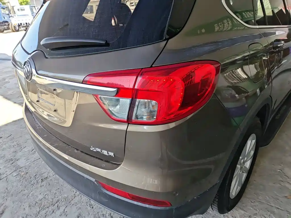 Buick Envision Plus — миниатюра 8