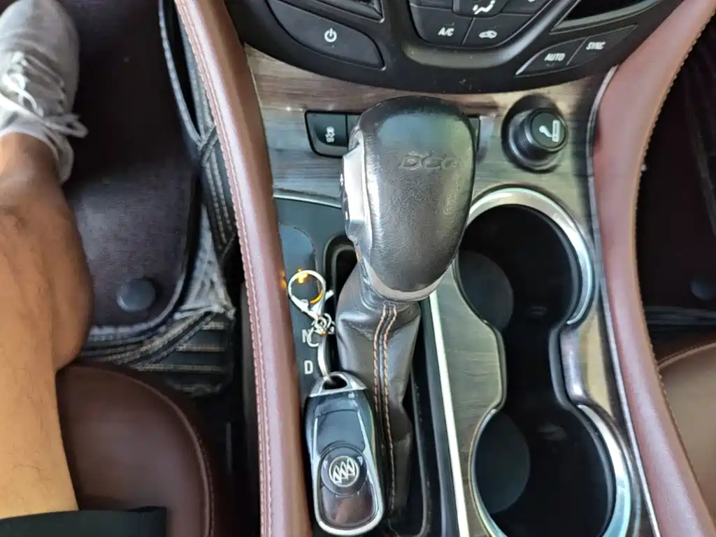 Buick Envision Plus — миниатюра 14