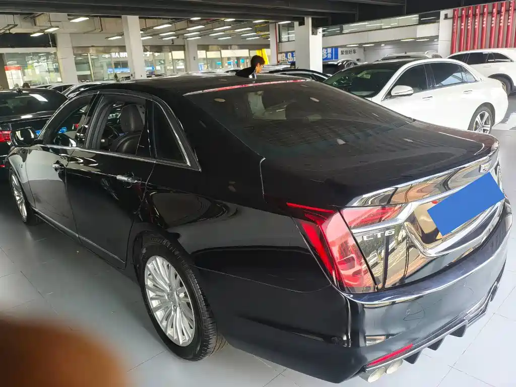 Cadillac CT6 — миниатюра 9