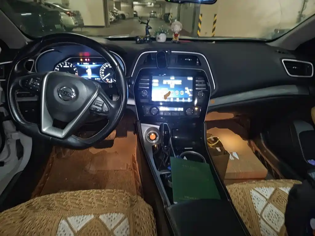 Nissan Cima — миниатюра 5