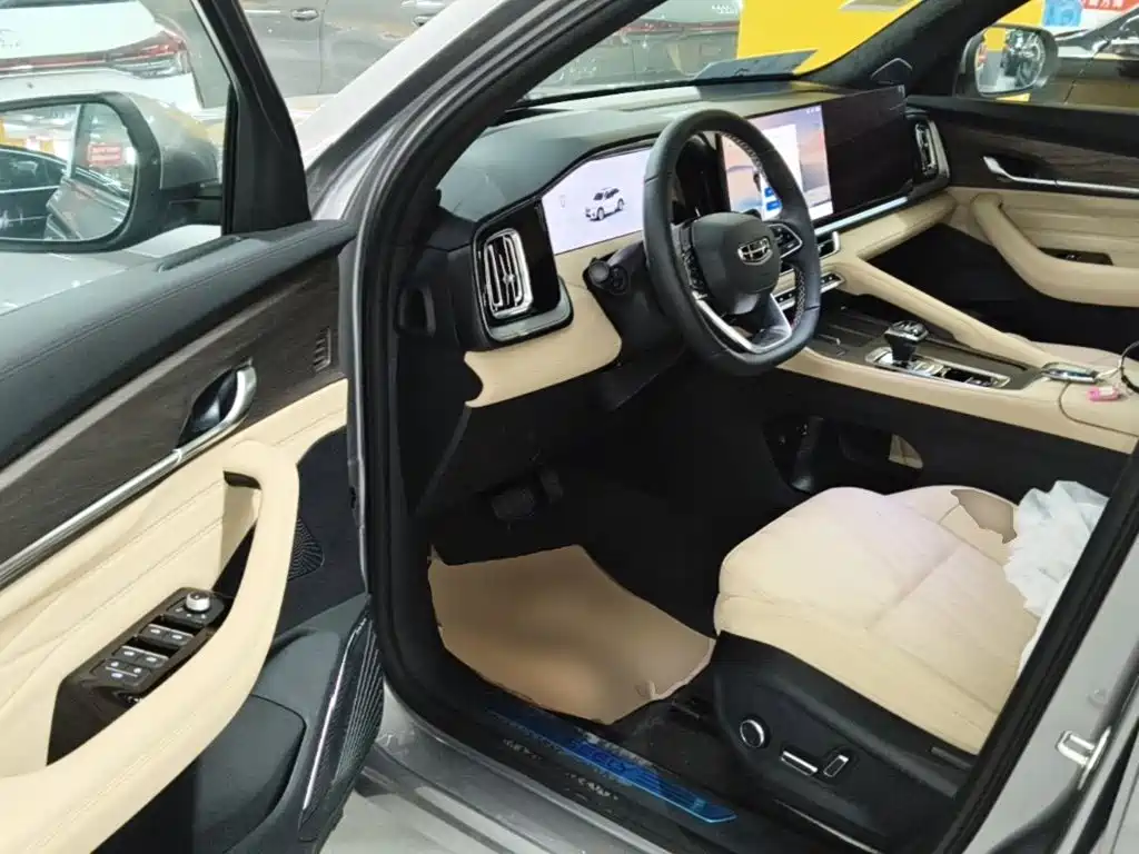 Geely Xingyue L — миниатюра 16