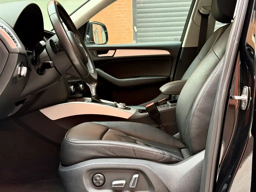 Audi Q5 2013 45 TFSI quattro Sport