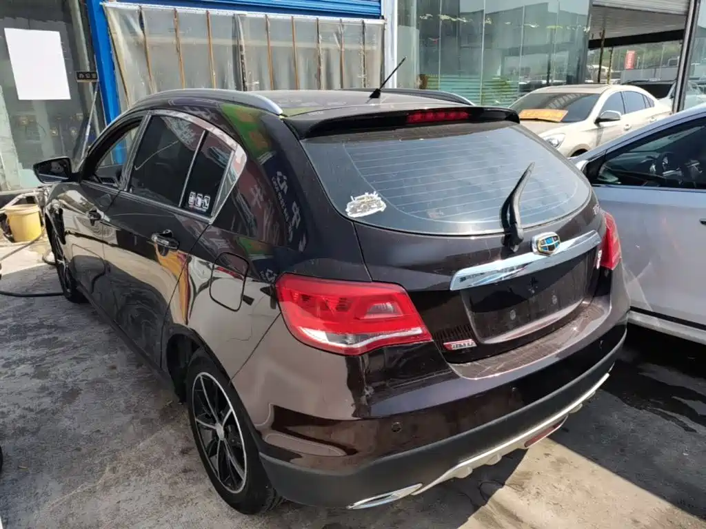 Geely Emgrand — миниатюра 5