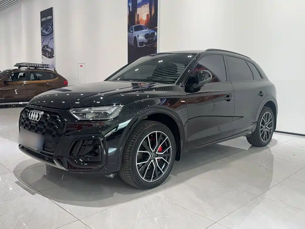 Audi Q5L — миниатюра 2