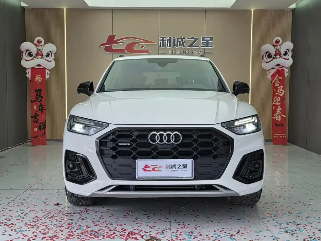 Audi Q5L — миниатюра 2