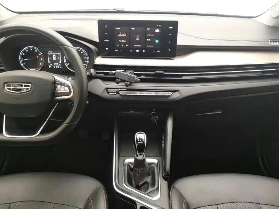 Geely Vision X3 — миниатюра 16