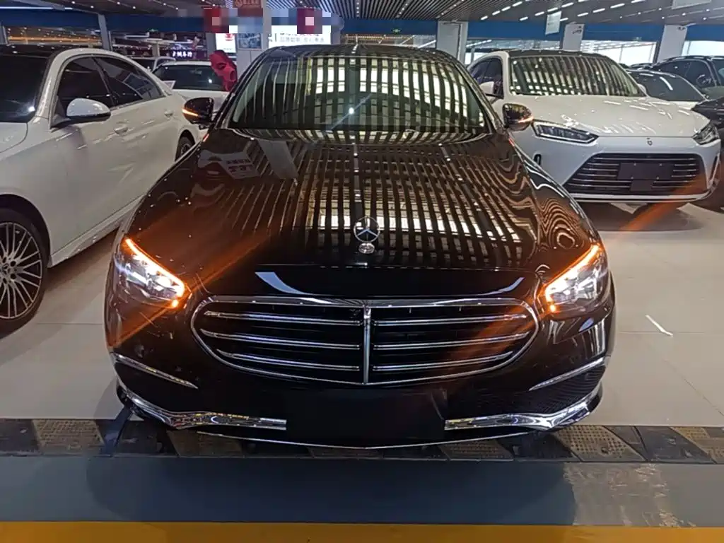 Mercedes-Benz E-Class — миниатюра 3