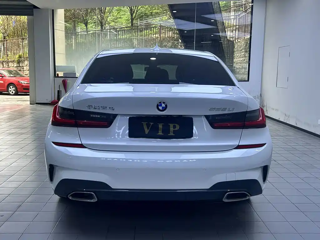 BMW 3 Series — миниатюра 8