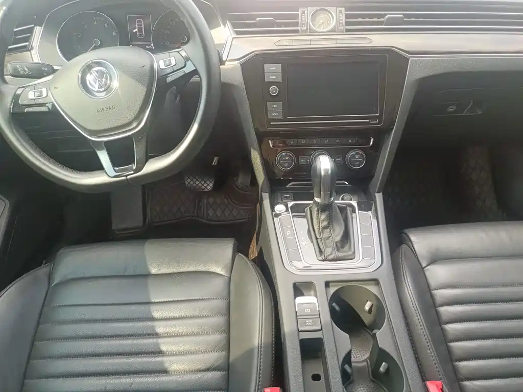 Volkswagen Magotan — миниатюра 6