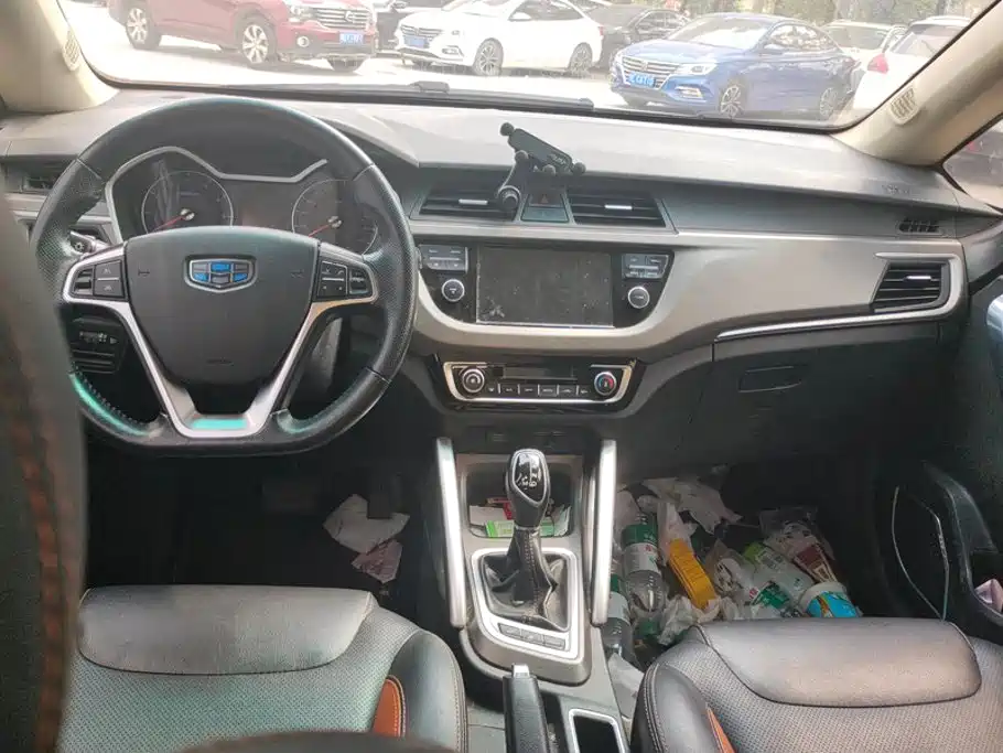 Geely Vision X3 — миниатюра 12