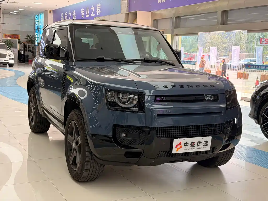 Land Rover Defender — миниатюра 3