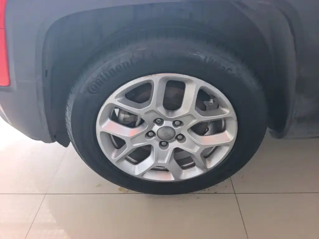 Jeep Renegade — миниатюра 23