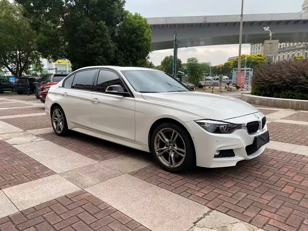 BMW 3 Series — миниатюра 3