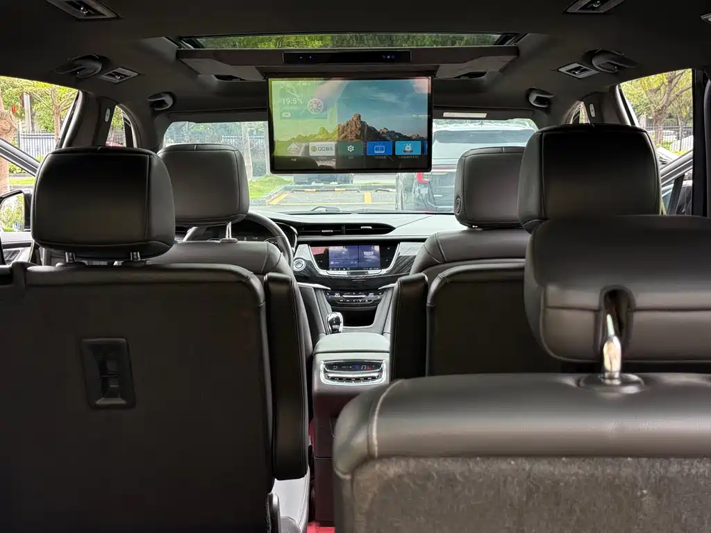 Cadillac XT6 — миниатюра 13