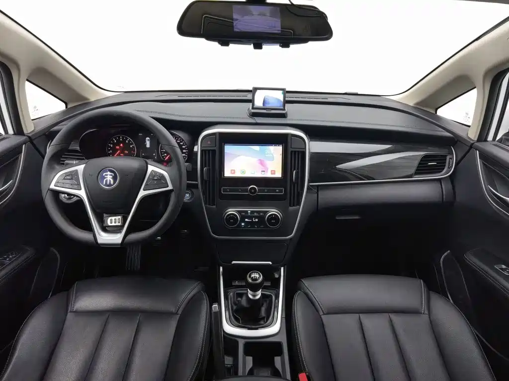 BYD MAX — миниатюра 5
