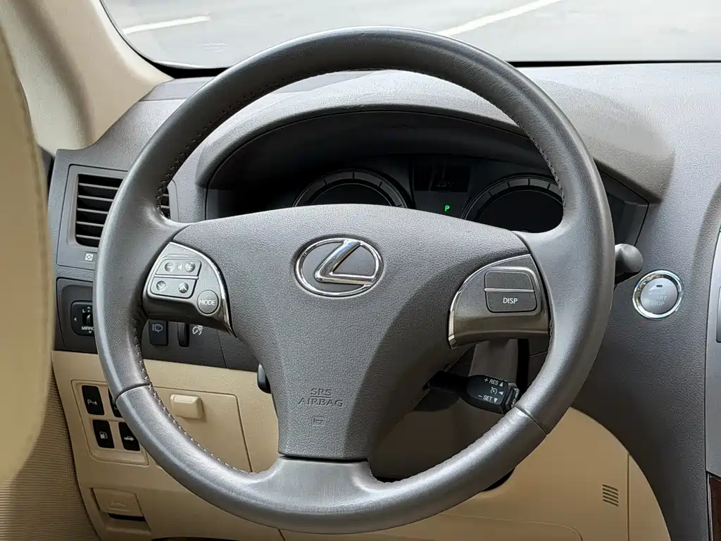 Lexus ES — миниатюра 7