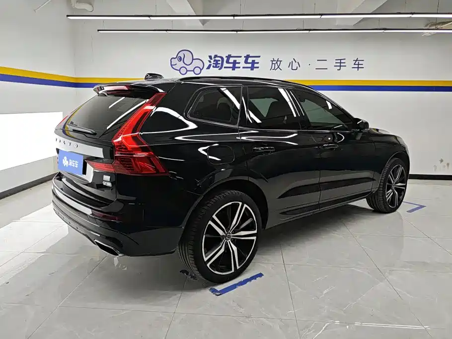 Volvo XC60 PHEV — миниатюра 3