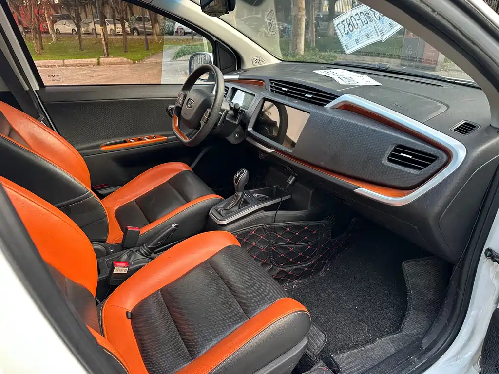 Geely Vision X1 — миниатюра 16