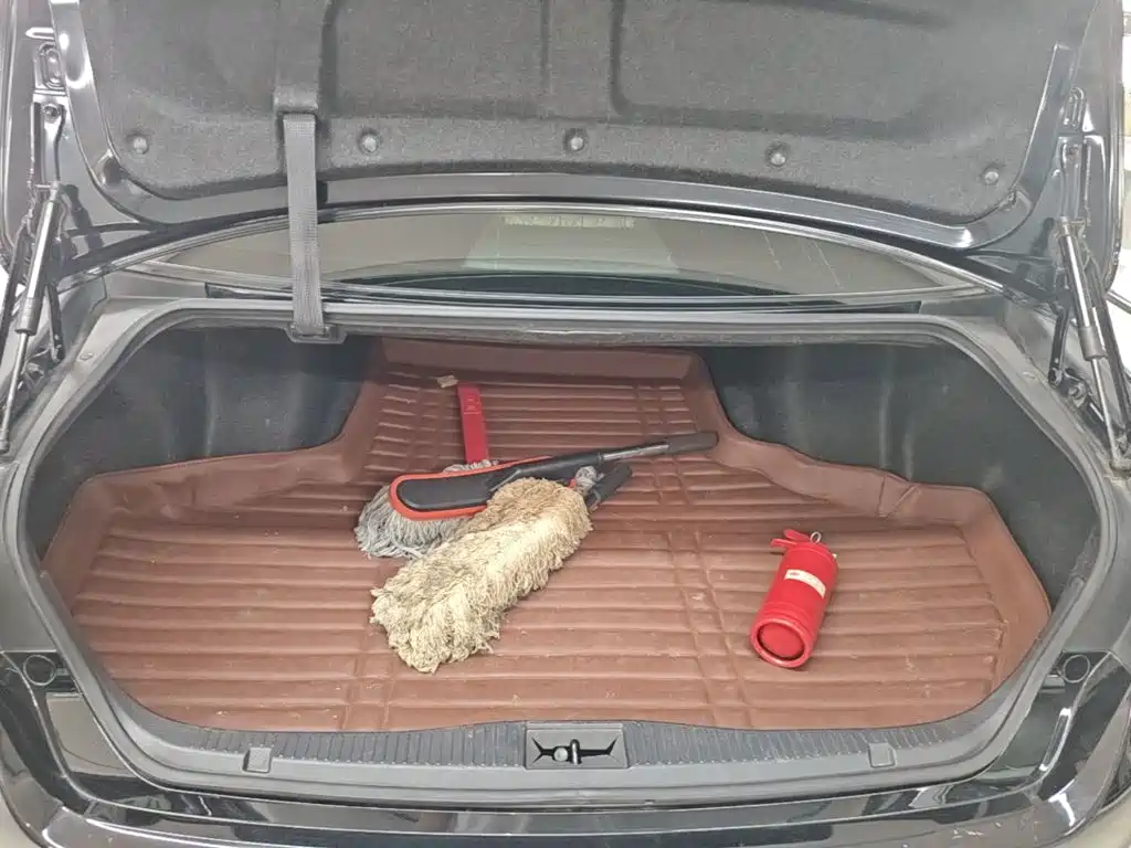 Toyota Crown — миниатюра 19
