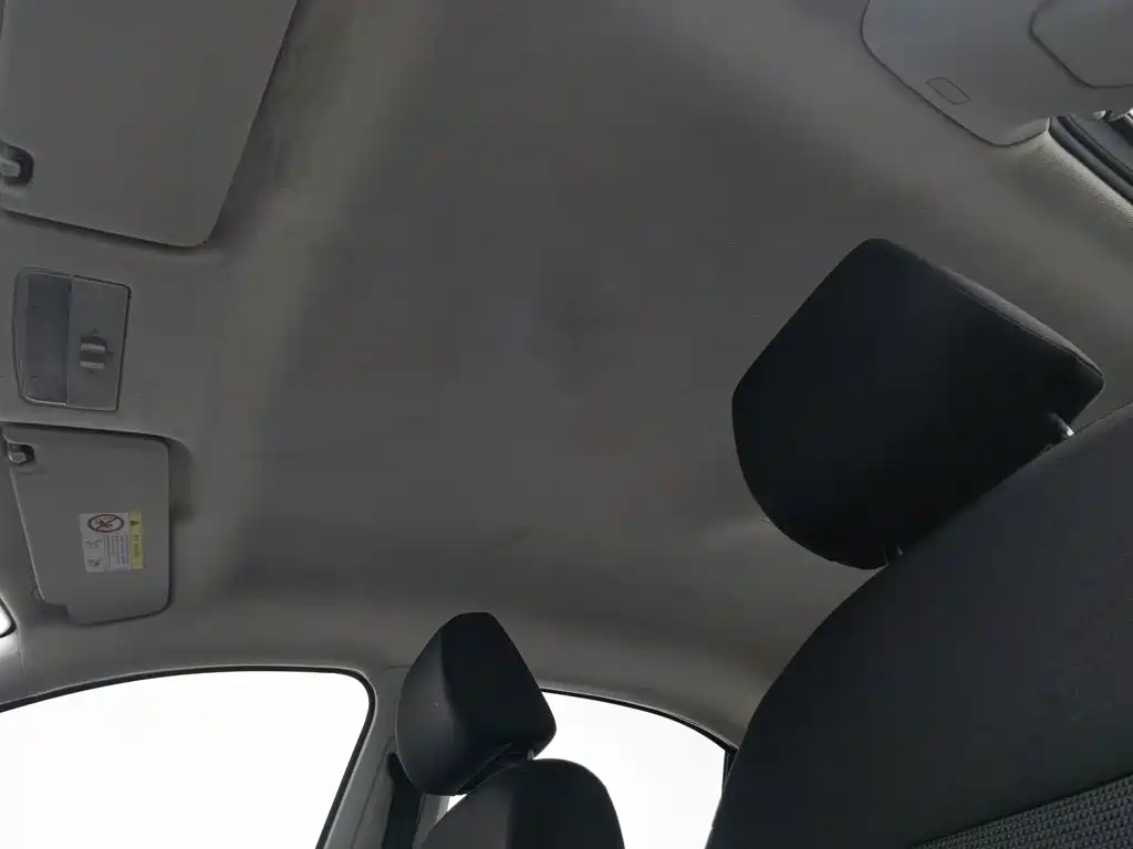 Volkswagen Jetta — миниатюра 14