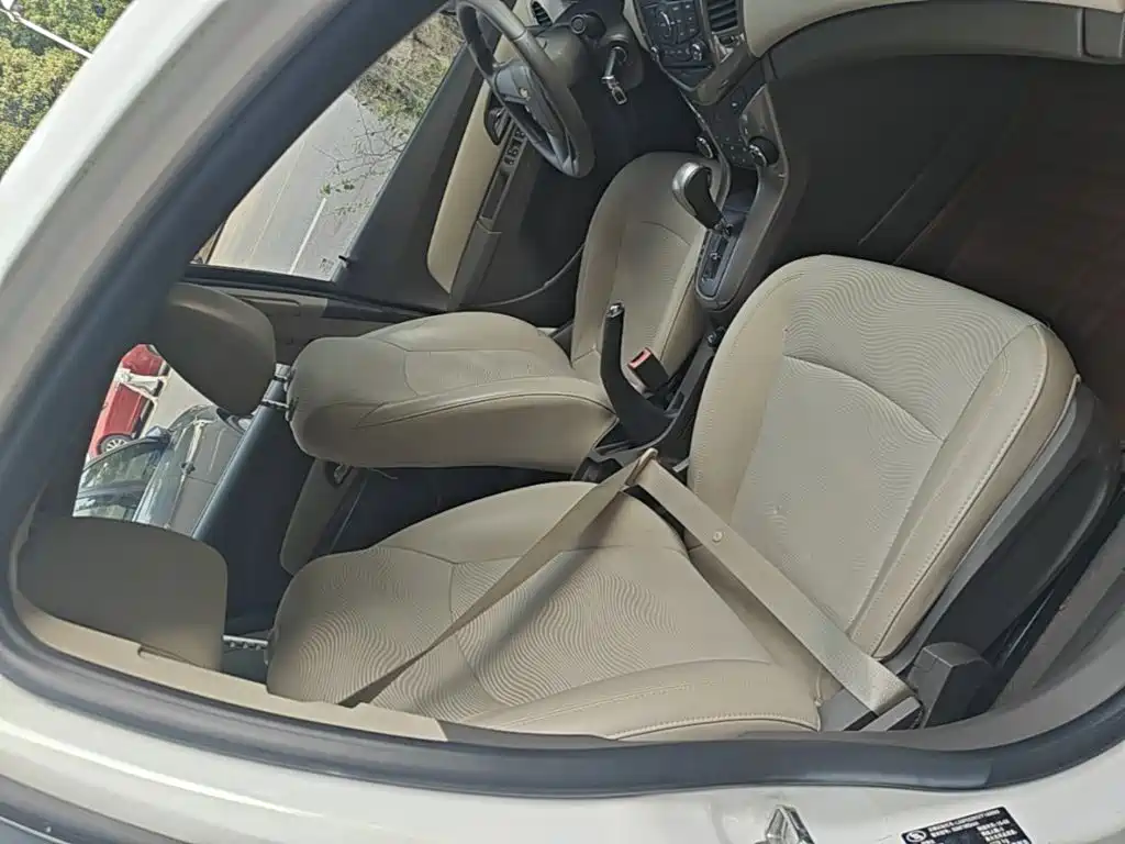 Chevrolet Cruze — миниатюра 25