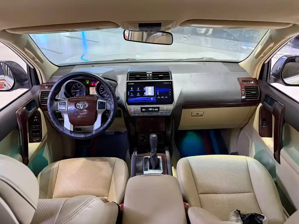Toyota Prado (Import) — миниатюра 5