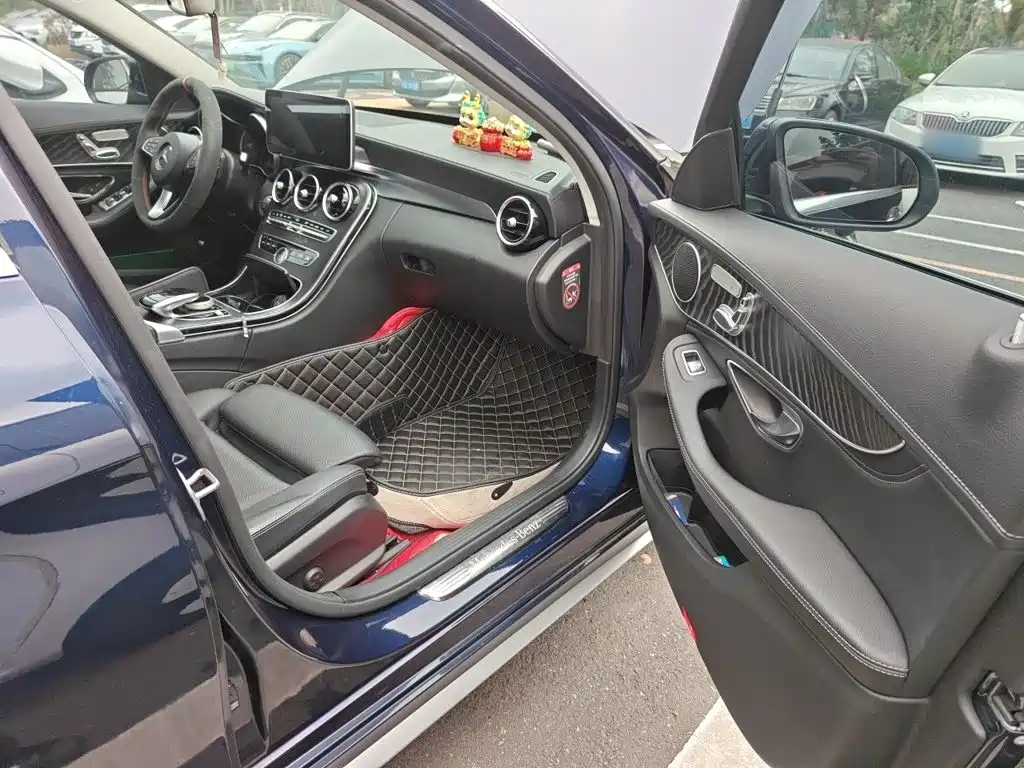 Mercedes-Benz C-Class — миниатюра 18
