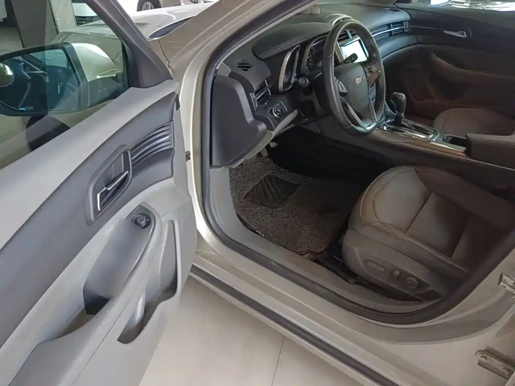Chevrolet Malibu — миниатюра 16