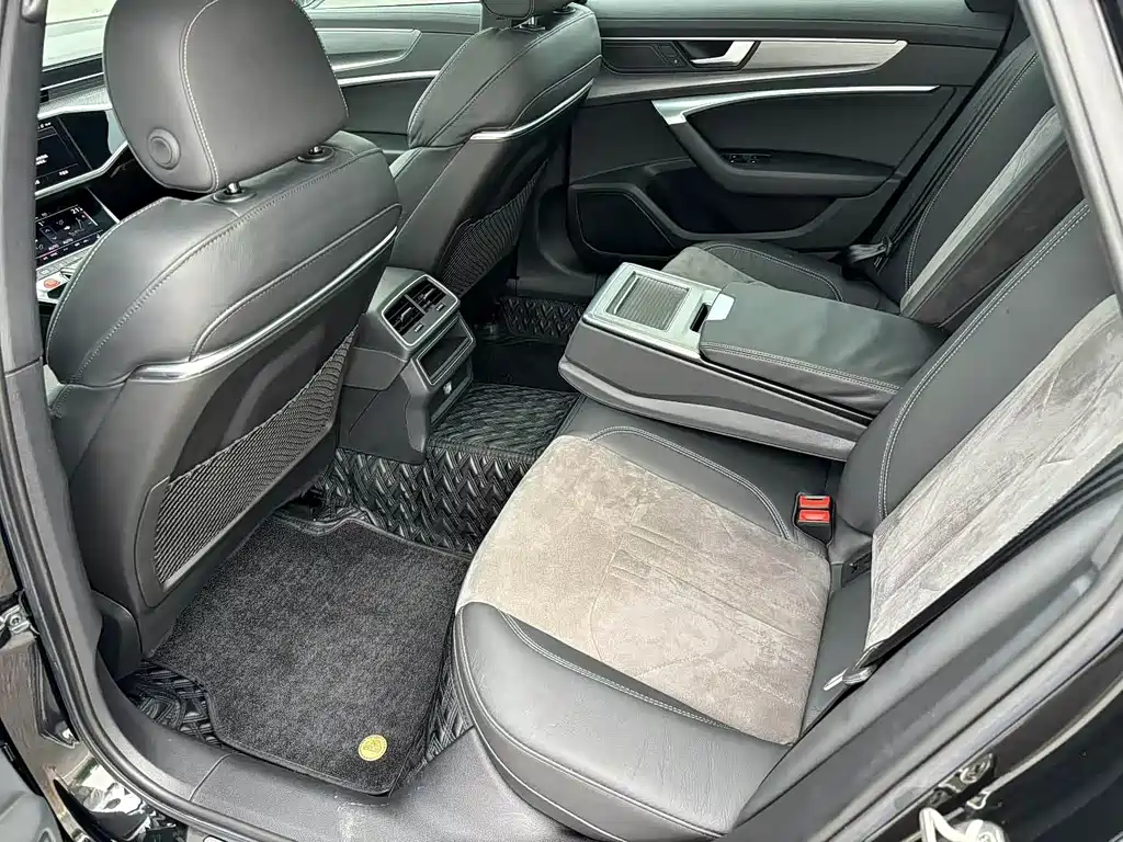 Audi A6L — миниатюра 6