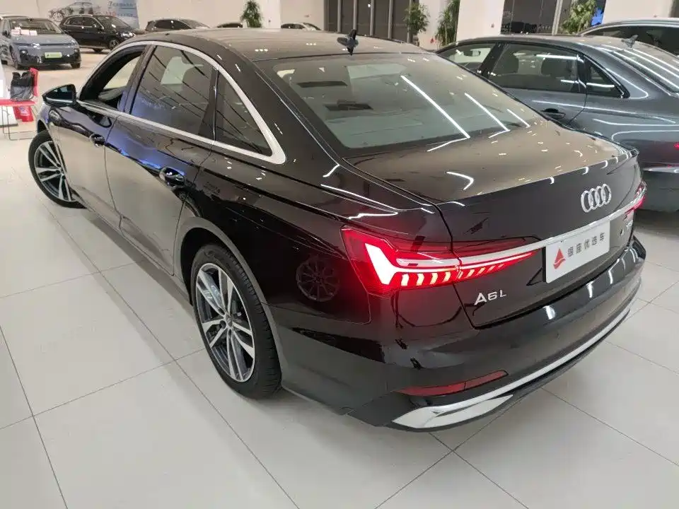 Audi A6L — миниатюра 7