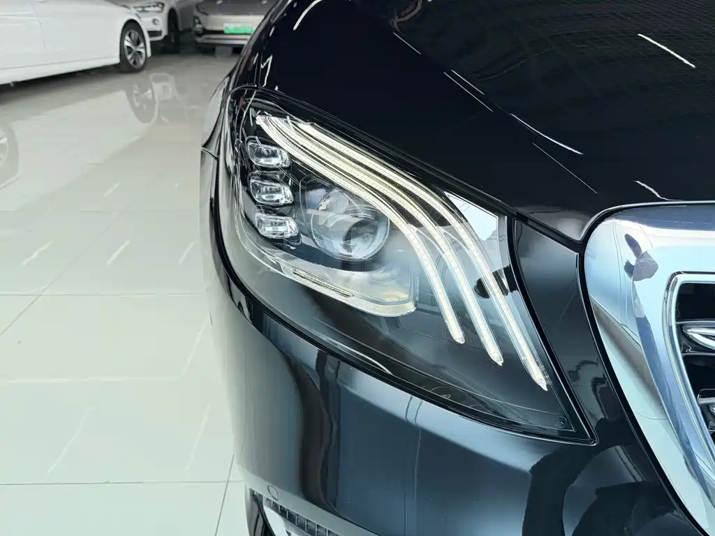 Mercedes-Benz S-Class — миниатюра 14