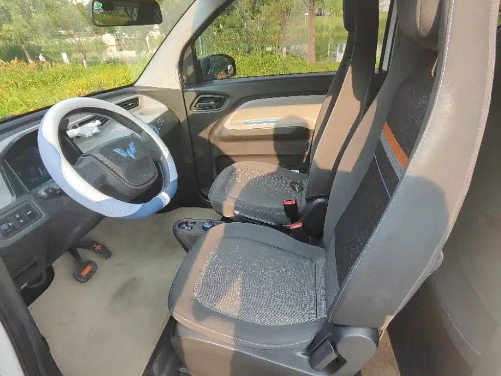 Wuling MINIEV — миниатюра 4