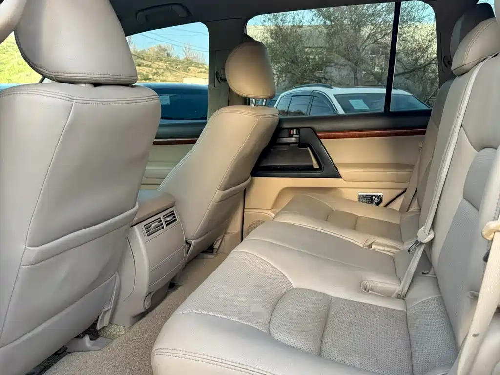Toyota Land Cruiser 2015 4.0L V6