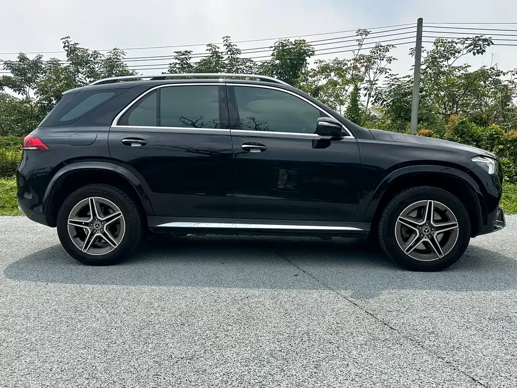 Mercedes-Benz GLE (Import) — миниатюра 7