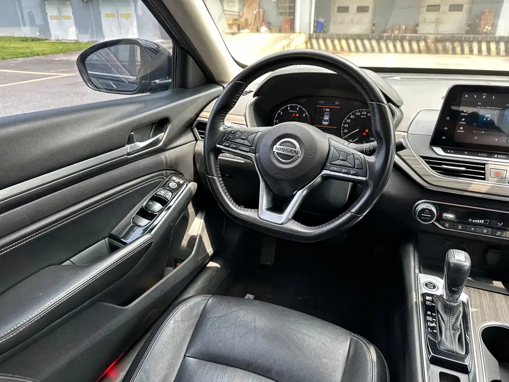 Nissan Teana — миниатюра 13