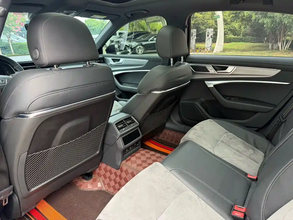 Audi A6L — миниатюра 21
