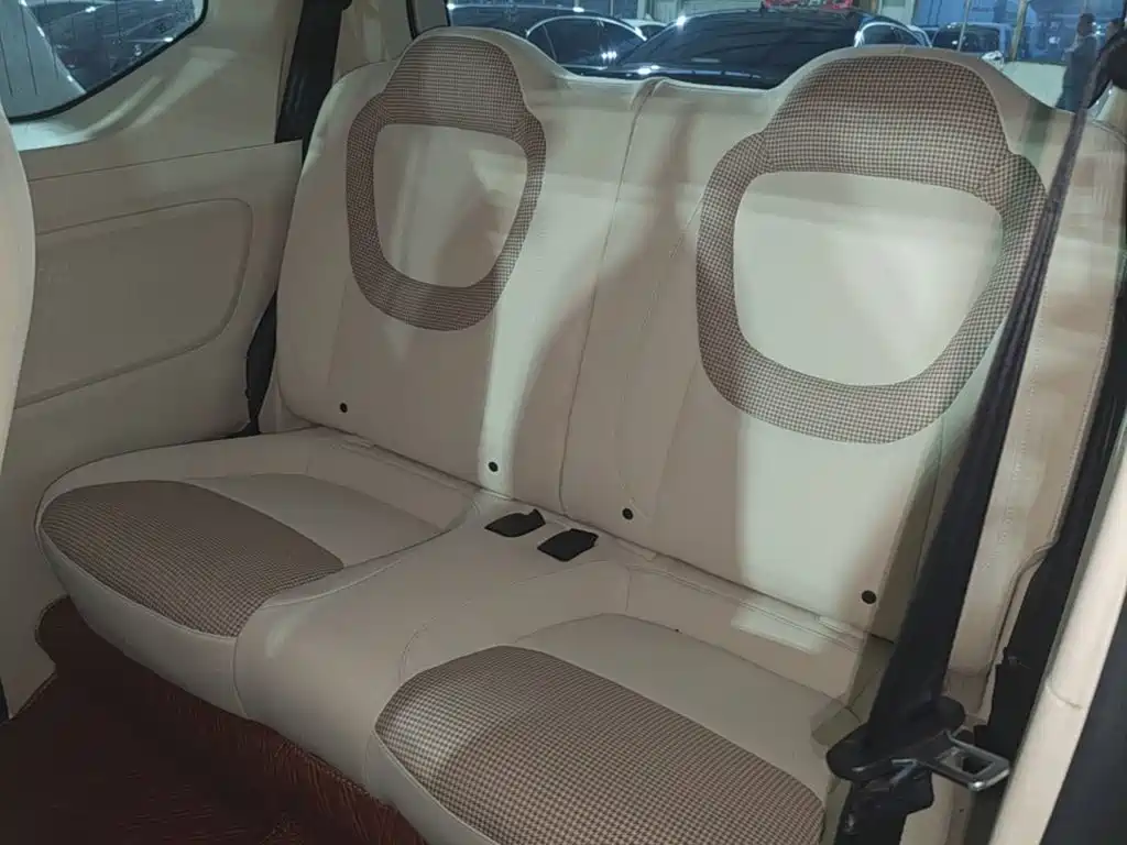 Wuling MINIEV — миниатюра 17