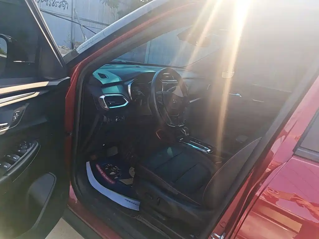 Chevrolet Tracker — миниатюра 16