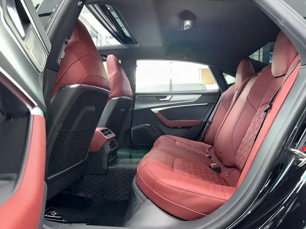 Audi A7L — миниатюра 5