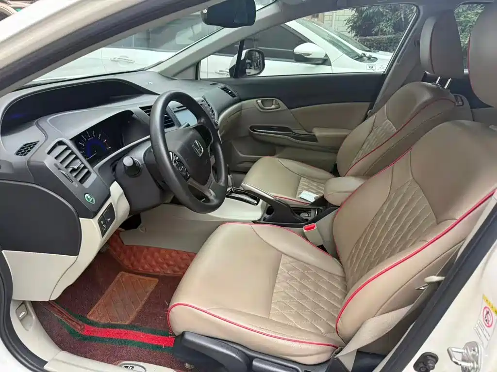 Honda Civic — миниатюра 5