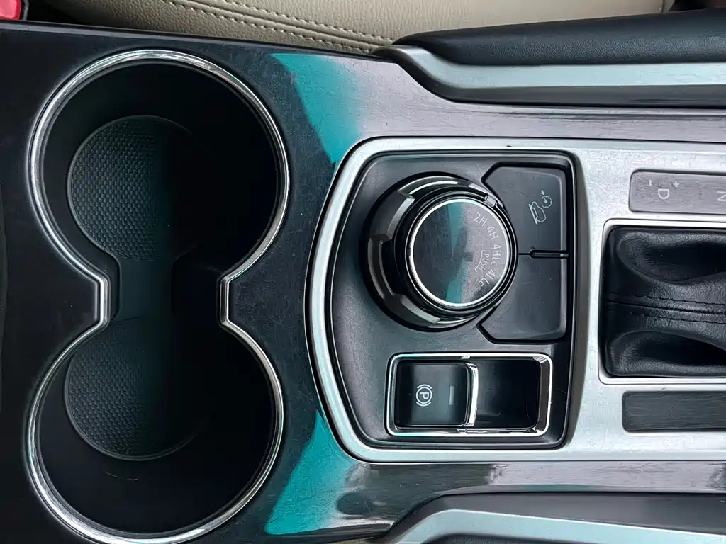 MITSUBISHI PAJERO JINCHANG